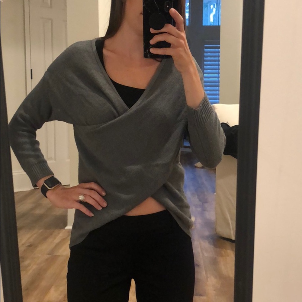 Front wrap sweater! Size small!